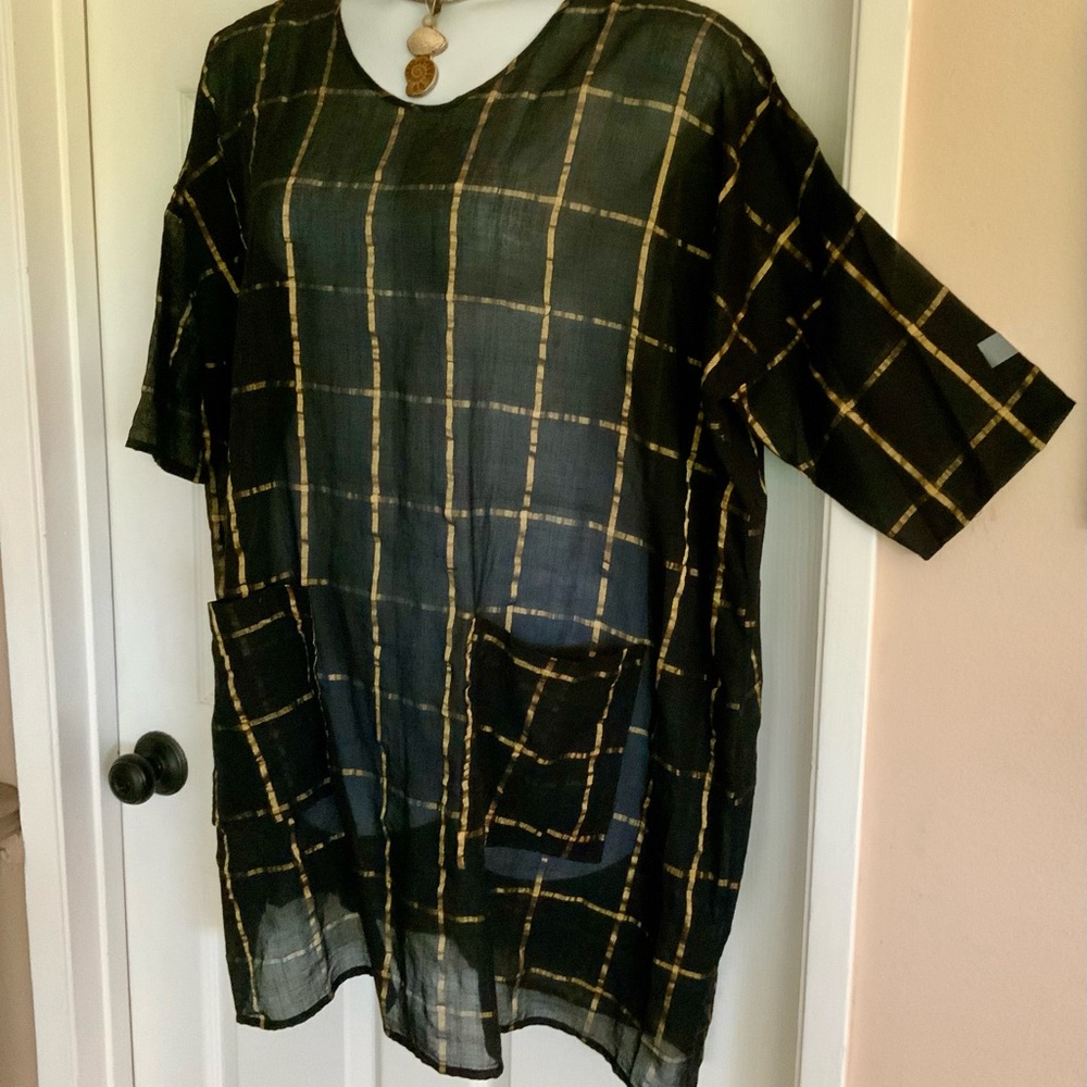 NWOT..TWO…hand weaved textile/ Top